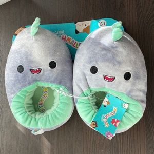 Xander the T-Rex Stuffed Plush Squishmallow Kids Slippers Size 13/1